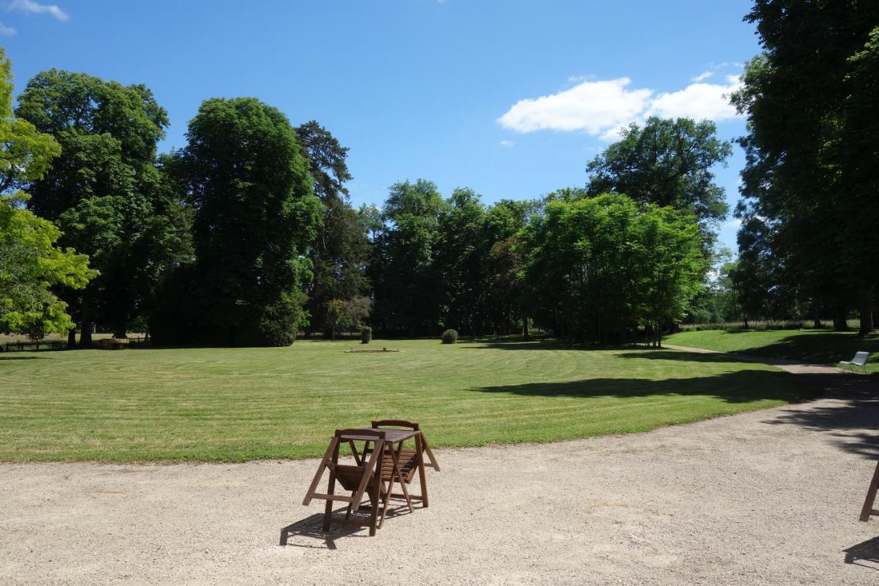 Château d'Island Vézelay Pontaubert Esterno foto