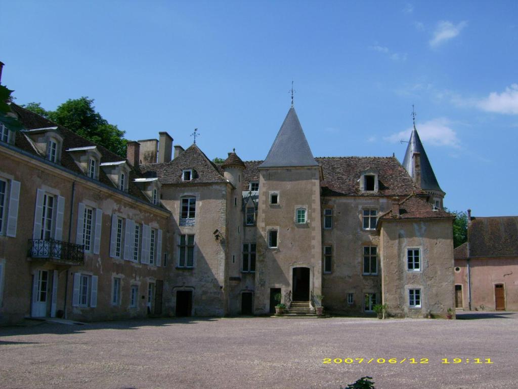 Château d'Island Vézelay Pontaubert Esterno foto