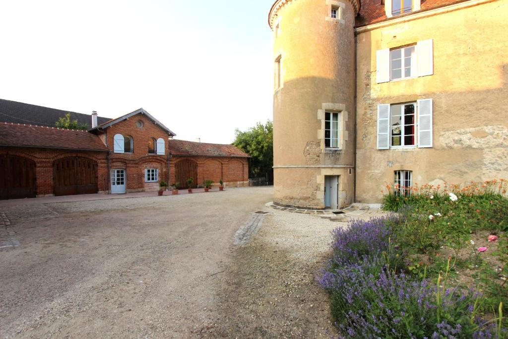 Château d'Island Vézelay Pontaubert Camera foto